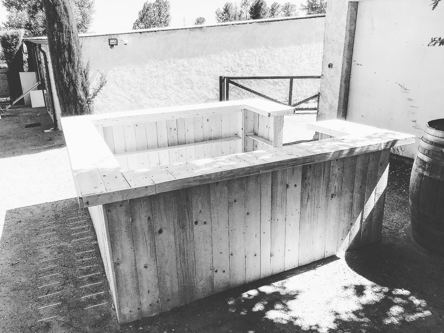 Bar en bois 3x3m